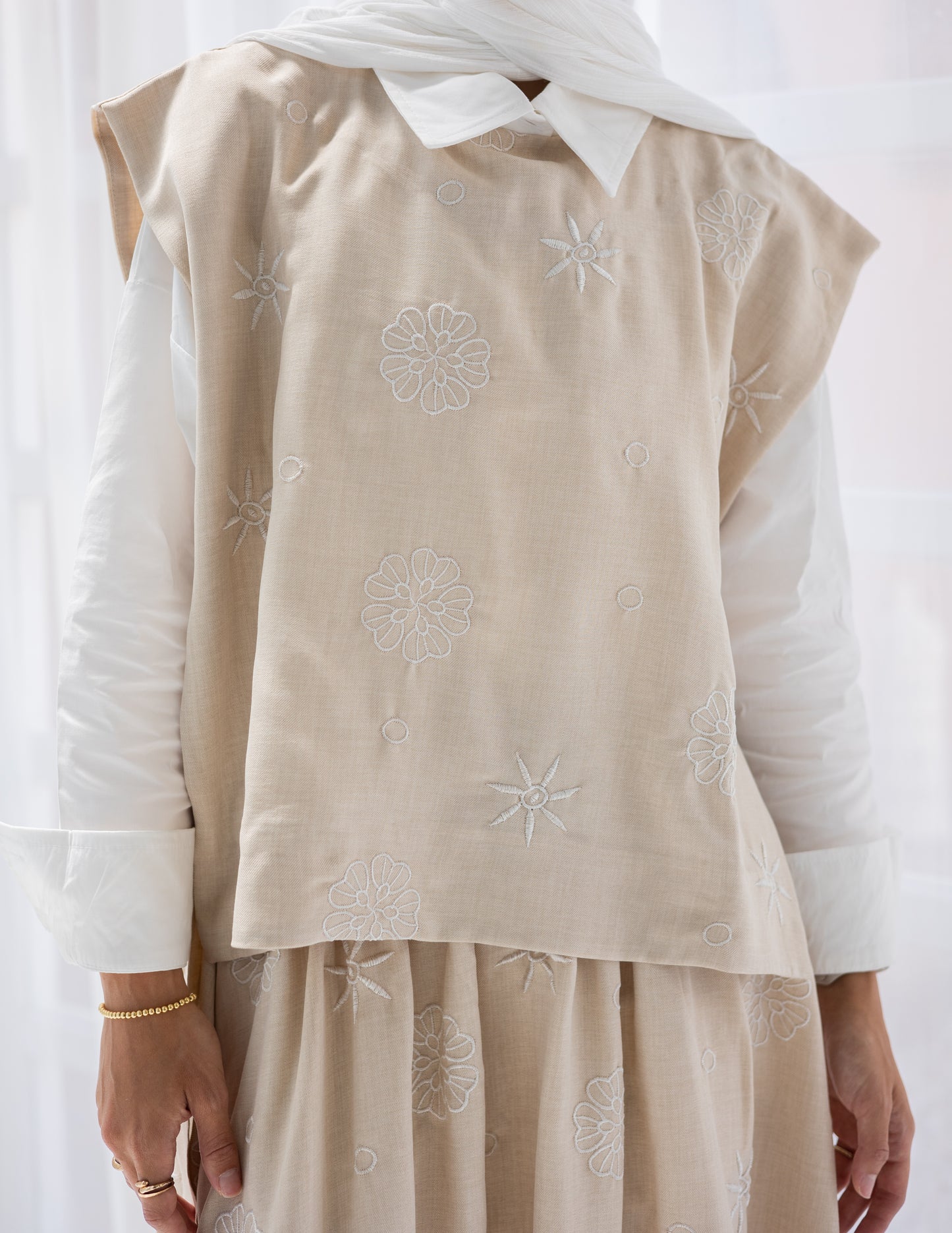 top and skirt B