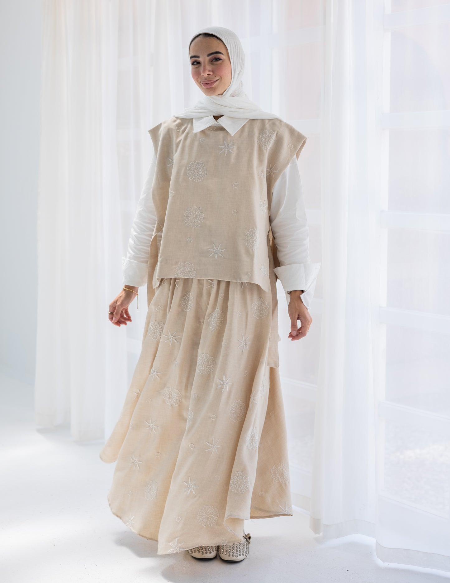 top and skirt B