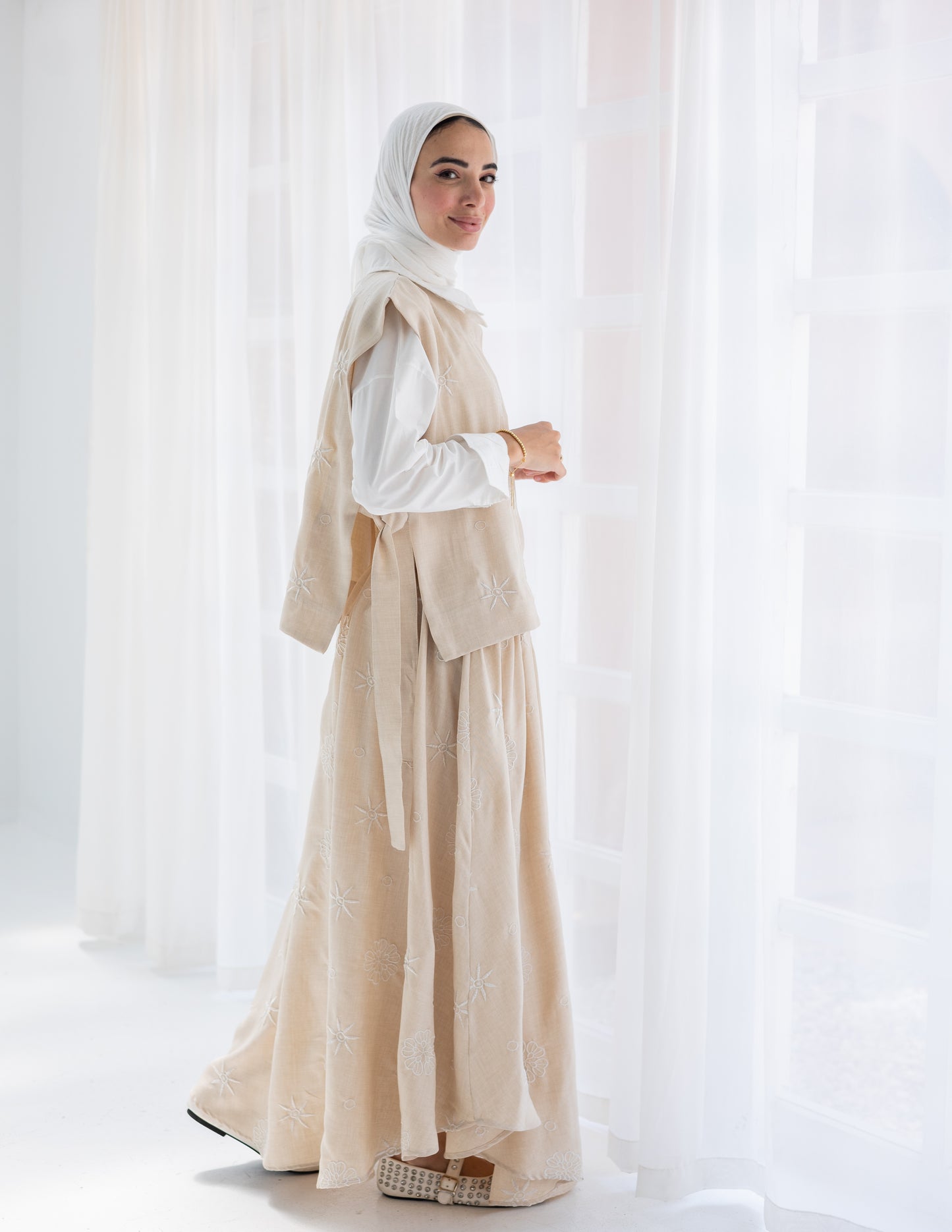 top and skirt B